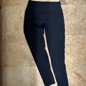 Senita Athletics Black Ribbed Shakti Capris Size Large